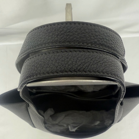 Prada Vitello Daino Soft Medium Dynamique Tote - Picture 8 of 16